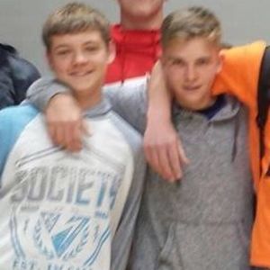 Meet your Posher, Hunter